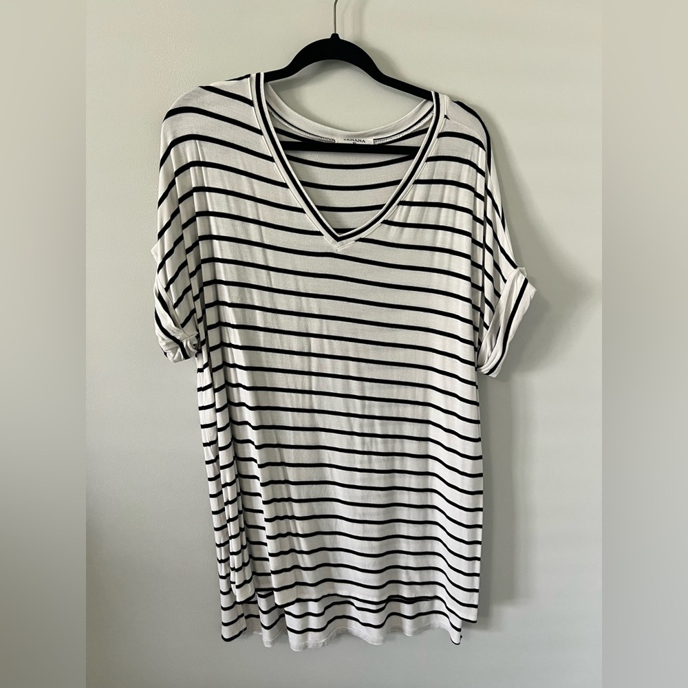 Zenana Outfitters White V-Neck Tee with Black Stripes